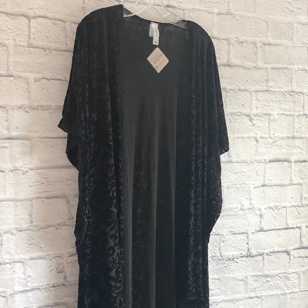HONEYME BURNOUT BLACK VELVET KIMONO MEDIUM